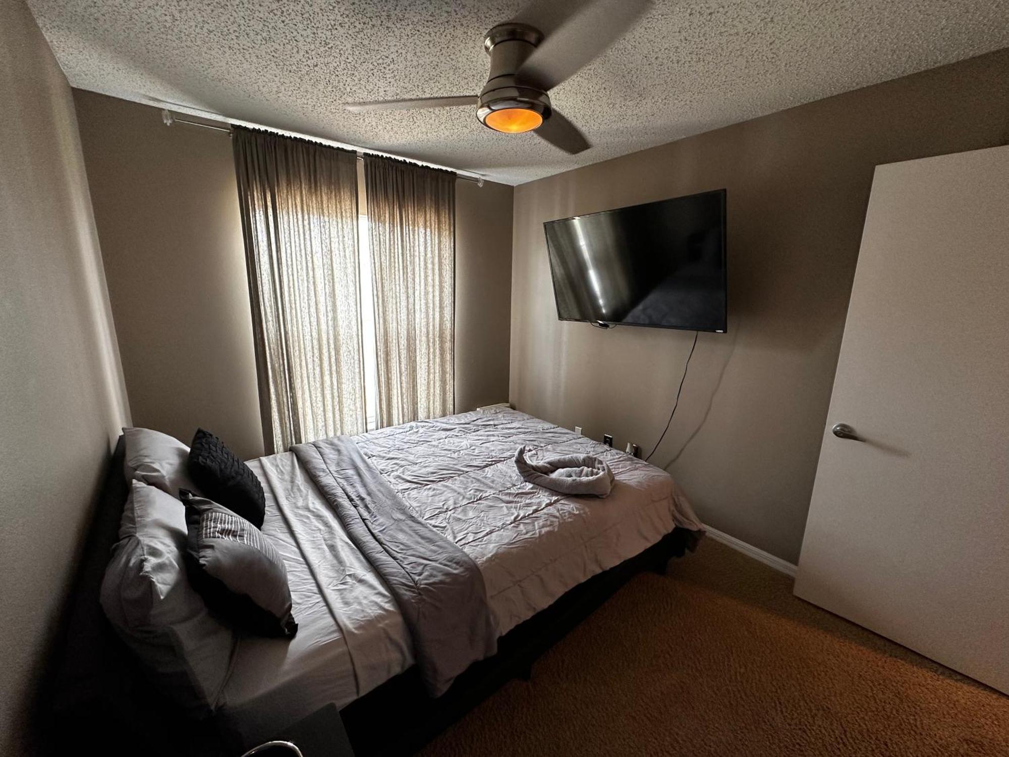 Cozy 3 Bedroom Home Close To Everything In Tampa! エクステリア 写真