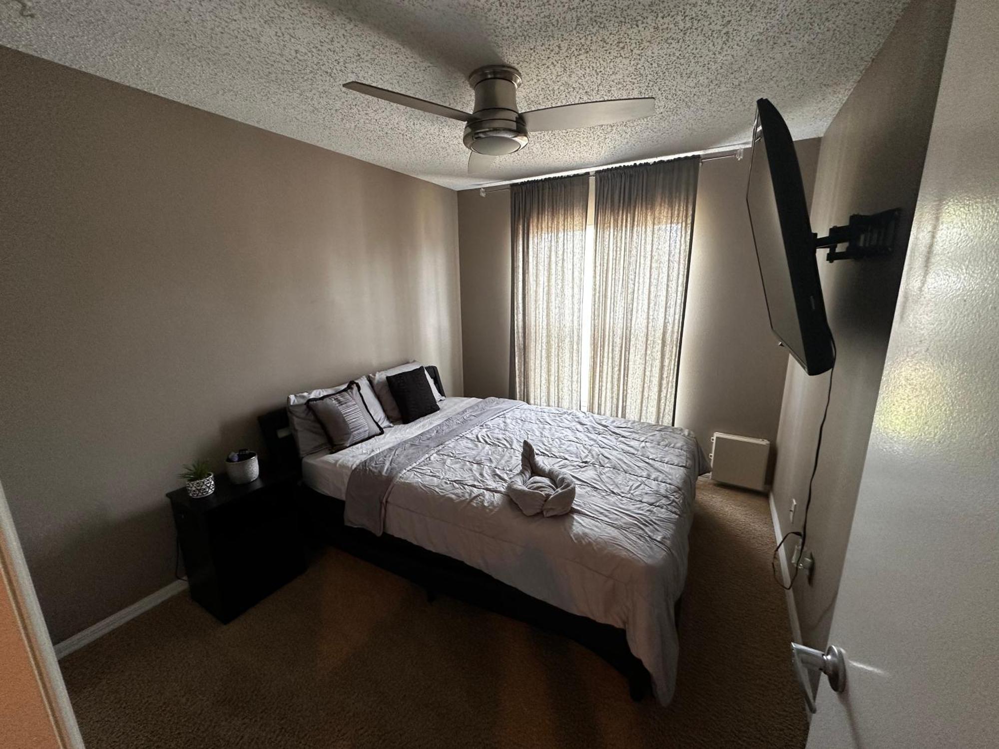 Cozy 3 Bedroom Home Close To Everything In Tampa! エクステリア 写真